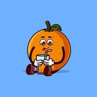 lindo personaje de fruta naranja sentado con jugo de naranja. concepto de icono de personaje de fruta aislado. pegatina emoji. vector de estilo de dibujos animados plana