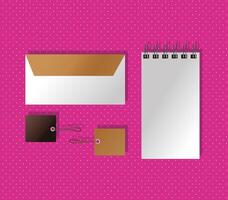 maqueta de sobre de papel y cuaderno con etiquetas estilo degradado vector