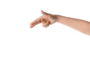 hombre mantenga los dedos cruzados, gesto de la mano. aislado sobre fondo blanco. foto