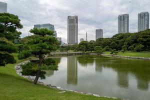 parque hamarikyu en tokio foto