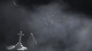 gruseliger Halloween-Friedhofsnebel mit Geisterbild und Fledermaus, der über die Spitze des Friedhofs fliegt 3d nahtlose Schleife auf dunklem nebligen Hintergrund. alter gruseliger Friedhof in der mystischen Halloween-Nacht 4k. video