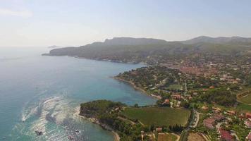 vista aérea do drone da viagem de cassis, sul da França.