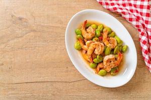 Stir-Fried Twisted Cluster Bean with Shrimp photo