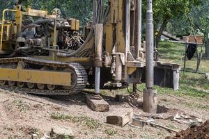 well auger during a job photo