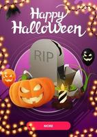 feliz halloween, postal de saludo vertical púrpura con lápida, gato de calabaza, guirnalda y botón. vector