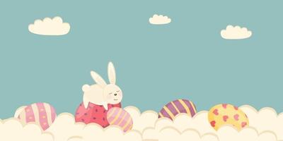 cartel de pascua y plantilla de banner con huevos de pascua en las nubes sobre un fondo pastel vector