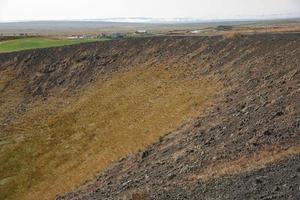 pseudo cráter cerca de skutustadir y el lago myvatn, Islandia foto