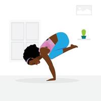 jovencita negra practicando brazos equilibrio pose de yoga, jovencita practicando grúa pose de yoga, una mujer joven en traje de gimnasia azul y lavanda practicando yoga en casa. vector