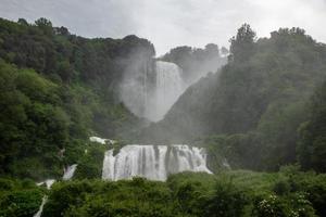 Cascada de Marmore la más alta de Europa foto