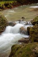 puente de la cascada toro marmore foto