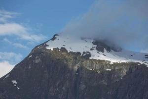 Paisaje en el fiordo de Geiranger en Noruega foto