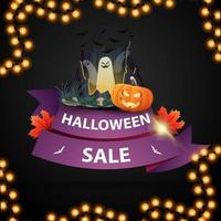 venta de halloween, banner verde en forma de cinta con portal con fantasmas y calabaza jack. banner web de descuento para halloween aislado sobre fondo negro vector