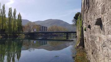 Puente en Trebinje en Bosnia y Herzegovina foto