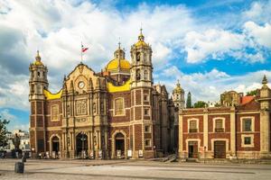 Basílica de Nuestra Señora de Guadalupe en la Ciudad de México foto