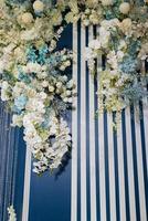 Fondo de telón de fondo de boda, decoración de flores.