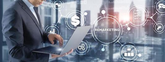 remarketing en pantalla virtual. concepto de finanzas e internet de tecnología empresarial
