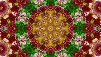 buntes symmetrisches und hypnotisches Kaleidoskop video