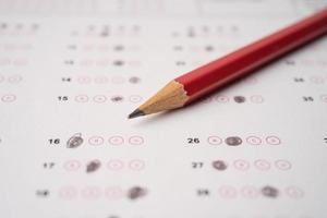 Answer sheets with Pencil drawing fill to select choice, education concept photo