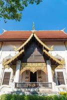 Wat Chedi Luang Varavihara: es un templo con una gran pagoda ubicado en Chiang Mai en Tailandia. foto