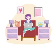 mujer sentada en la silla trabajando en la computadora oficina en casa vector