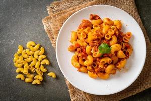 Macaroni with tomatoes sauce and mince pork, American chop suey, American goulash photo