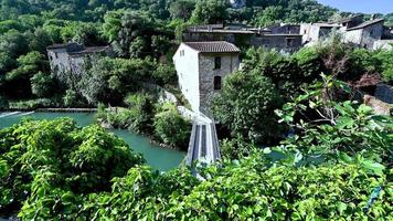 stifone van narni in de Umbrische valleien en de zwarte rivier video