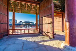 palacio gyeongbokgung en corea del sur foto