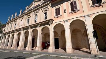 église de la cathédrale de terni sur la piazza duomo video