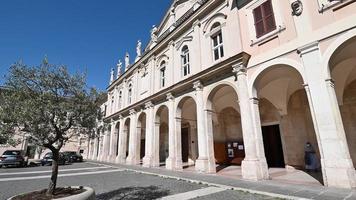 cathédrale de l'église de terni dans la partie historique de la ville video