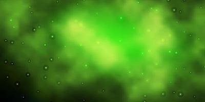 Fondo de vector verde oscuro con estrellas de colores. difuminar el diseño decorativo en un estilo sencillo con estrellas. patrón para sitios web, páginas de destino.