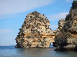 hermosa vista al mar de la costa foto