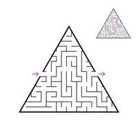 un laberinto triangular, una pirámide de trazo negro. un juego para niños. Ilustración de vector plano simple aislado sobre fondo blanco. con la respuesta.