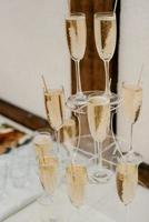 wedding glasses for wine and champagne from crystal photo