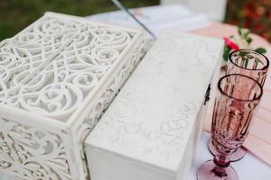 copas de boda para vino y champán foto