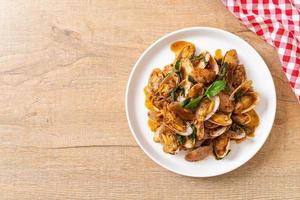 Stir Fried Clams with Roasted Chilli Paste photo