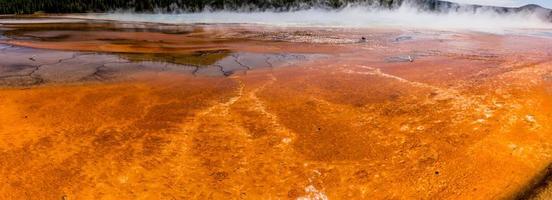 Grand Prismatic Spring en el Parque Nacional Yellowstone foto