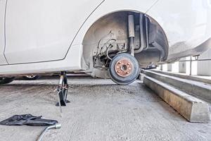 drum brake assembly, changing tire. photo