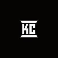 monograma del logotipo de kc con plantilla de diseños de forma de pilar vector