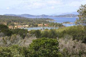 la costa de la isla porquerolles foto