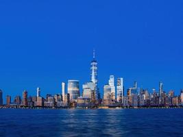 Night view of the famous Manhattan skyline photo