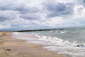 en la playa de blavand ho dinamarca foto