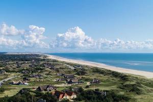 el blavand danés desde la perspectiva del antiguo faro famoso foto