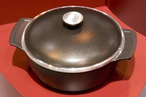 Cast iron bowl for a slow cooker photo