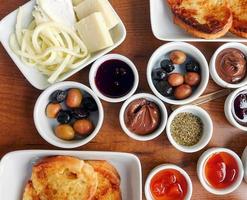 mesa de desayuno tradicional turco foto