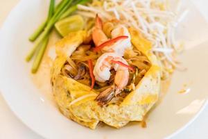 Thai food Pad thai photo