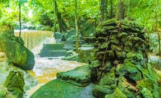 cascada de tar nim y jardín mágico secreto de koh samui, tailandia. foto