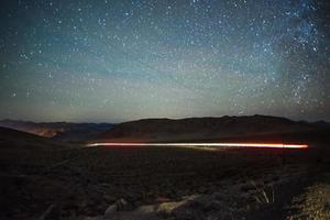 Disparo de larga exposición al atardecer en el cañón de Red Rock cerca de Las Vegas foto