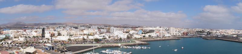 puerto del rosario desde la perspectiva de la terminal de cruceros foto