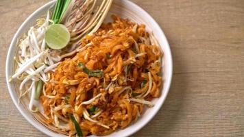 Stir fried noodles with tofu and sprouts or Pad Thai video