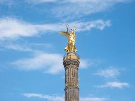 estatua del ángel en berlín